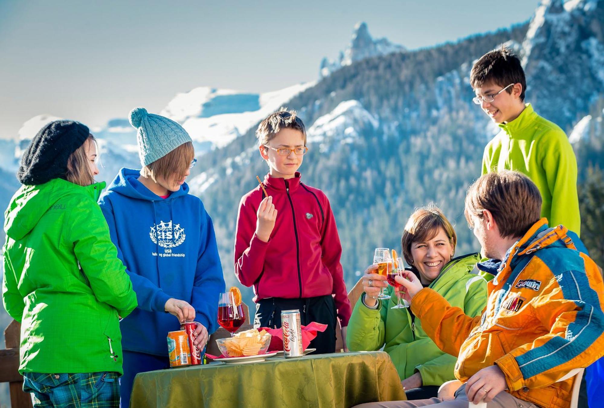 Hotel Piccolo Pocol Cortina d'Ampezzo Bagian luar foto