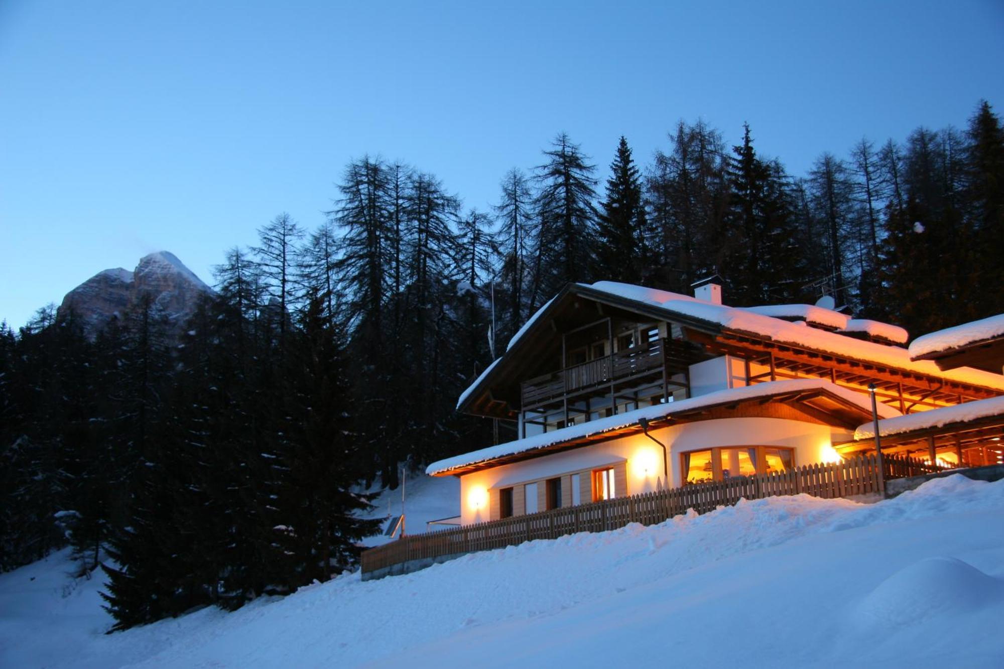 Hotel Piccolo Pocol Cortina d'Ampezzo Bagian luar foto