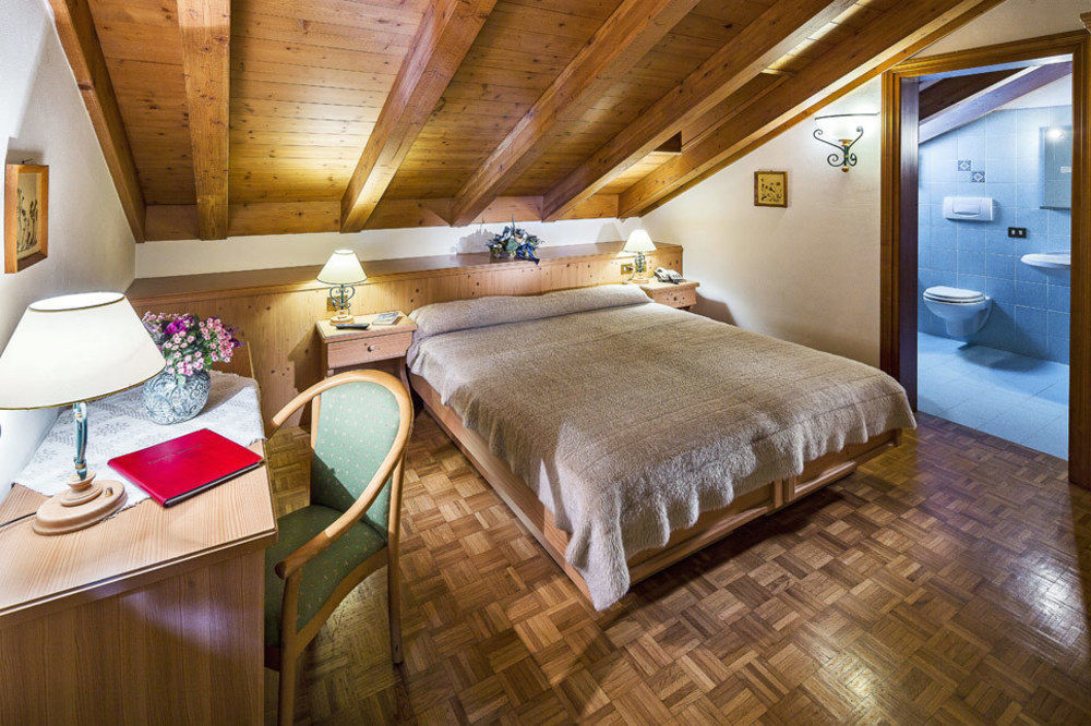 Hotel Piccolo Pocol Cortina d'Ampezzo Bagian luar foto