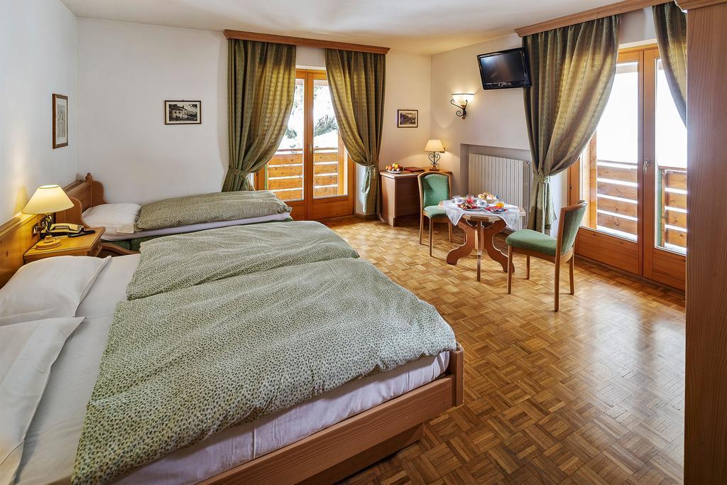 Hotel Piccolo Pocol Cortina d'Ampezzo Ruang foto